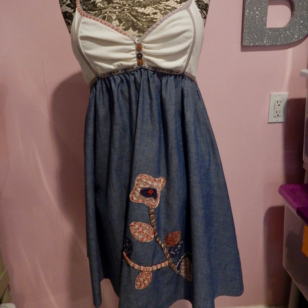 White and Blue Floral Appliqué Sundress